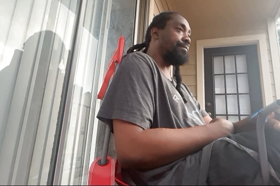 Cubby Da Po Hubby Off da Porch