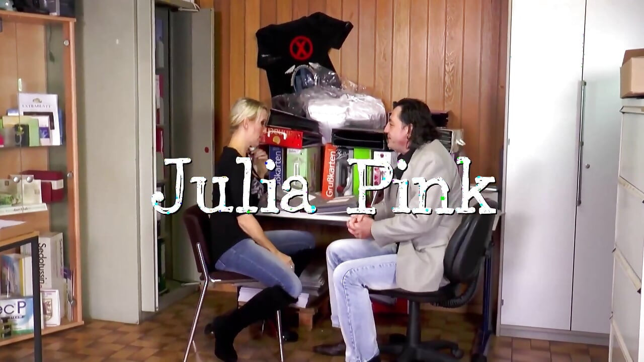 Julia pink imádja a farkam!