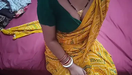 Aunty mai to bas Flat dekhne aaya tha, aap chuchi kyu dikha rahi hain