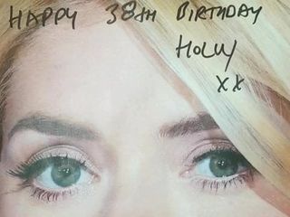Holly Willoughby cum eerbetoon 35 - gelukkige verjaardag Holly