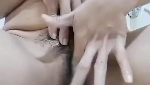 Evli kadın tek başına