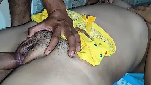 Big ass Virgin stepbrother penetrates Tamil Indian pussy in x video.