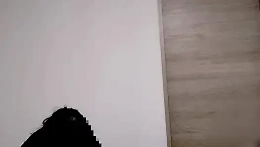 Video gaya rumahan. Bermain posisi cowgirl sama istri semok dengan lingerie oranye. Pasangan ini beraktivitas di rumah. Home made amateur Per