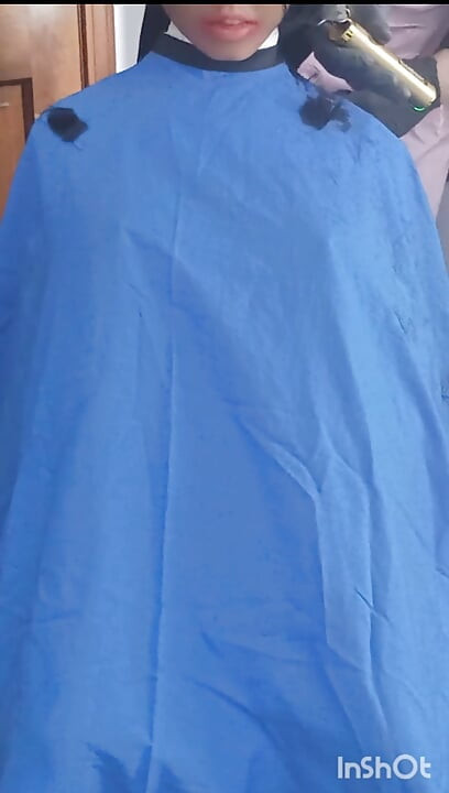 Julia gets Barbered part 2