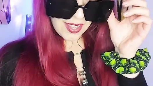 Shyyfxx Your Insatiable Sister-in-law Tempts You with Her Tight Tights and Huge Ass!