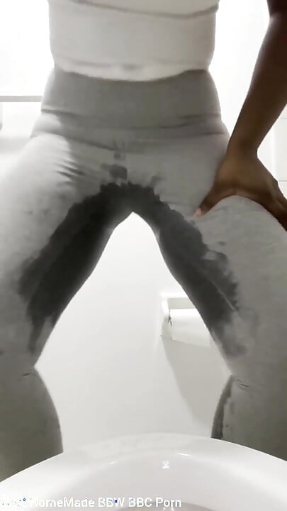 Pissing My Self Wear Grey Leggings