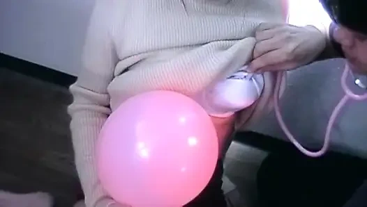 Japanese Girl Likes It on the Floor