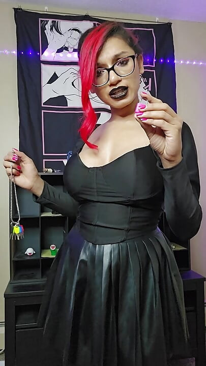 Goddess Rarity wants you locked up forever!