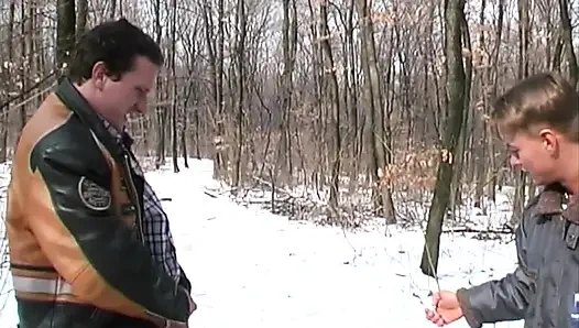 Enema xxl - Perfektes mädchen von zwei typen gefickt und riesiger einlauf