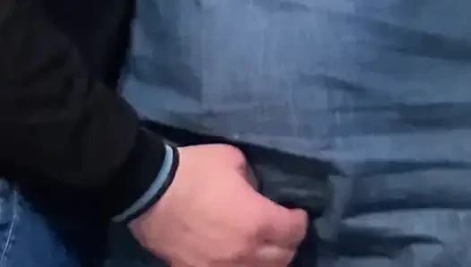 Metroda edepsiz fantezi - yabancının parmakları amcığımda