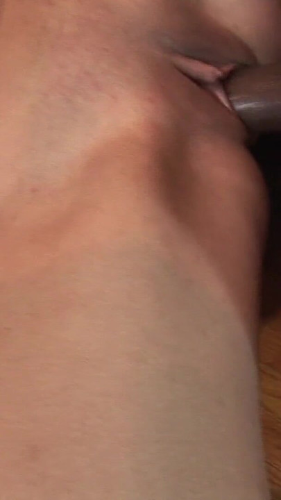 Nezaboravan trenutak iz filma "Moj veliki crni očuh 02, nestašna američka porno scena 3"
