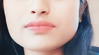 インドのセクシーな女子高生ヌード上映ビデオ