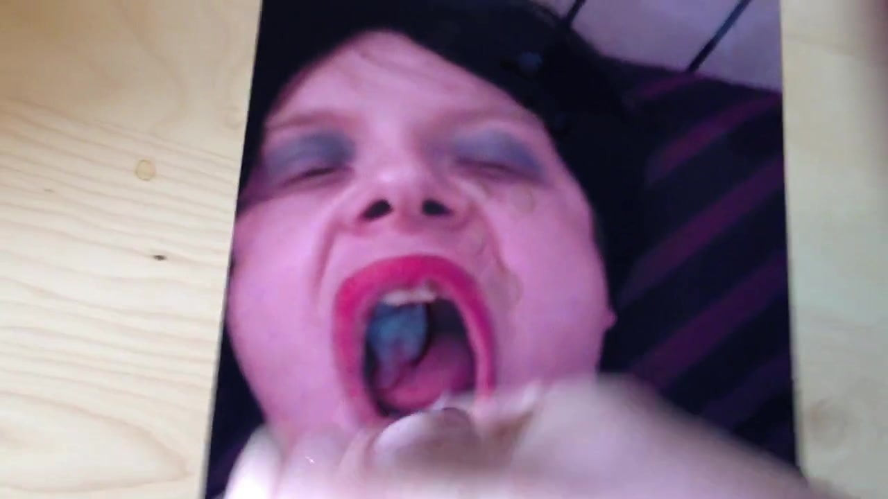 Creaming on crossdresser's open mouth