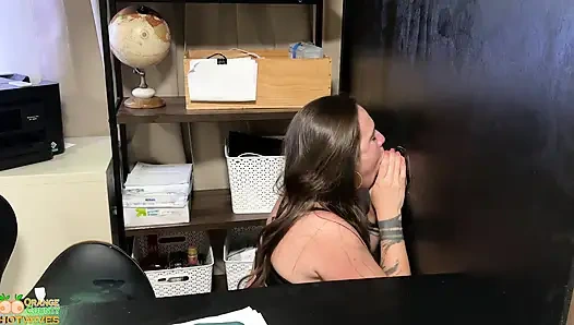 160 OCHW-sekretärin GLory Hole Sasha Gaggary