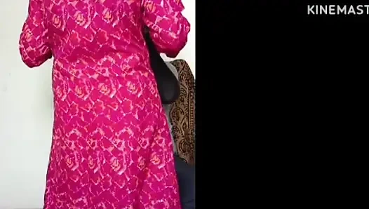 Meena Had Sex with Delivery Boy When She Don't Have Cash