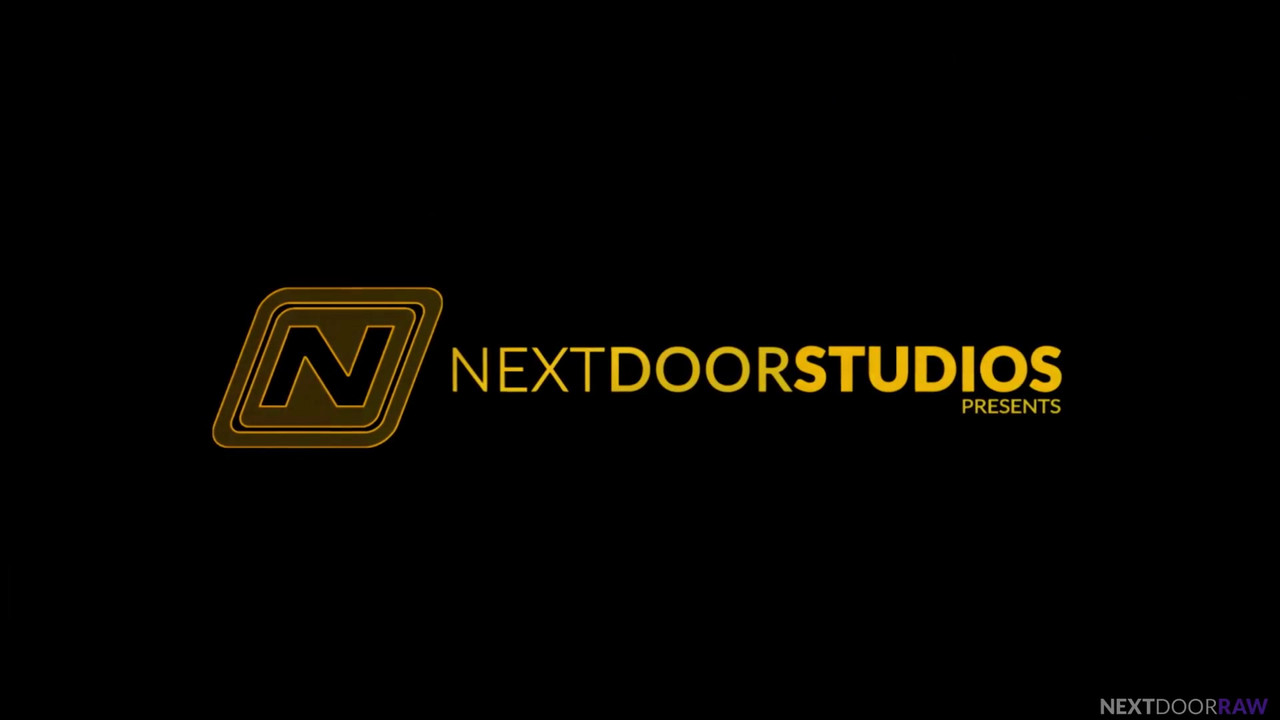 华丽的twnk性感翻转乱搞现实生活中的tatted BF大屁股