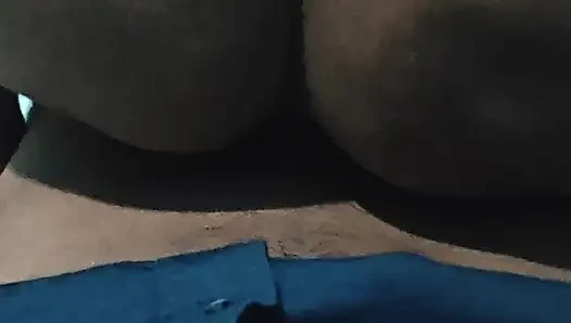 Karı Ve Eşi Ne Chup Chap Kand Kar Diya
