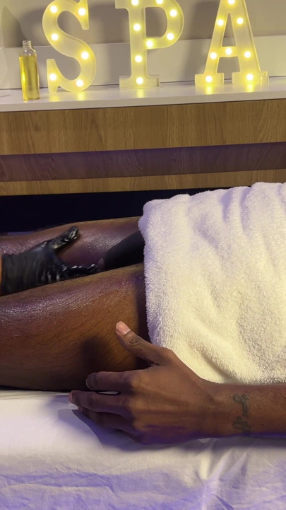 4k volle erotische massage happy end - interracial session mit lucky black fan | Clip 1