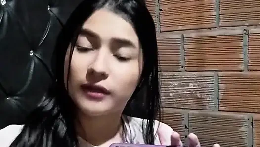 Посмотрите это, прежде чем удалить видео с индийской девушкой