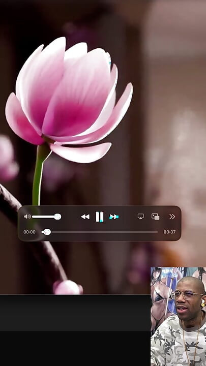 أبيكس ليجيندز مثليات يستمتعن بفرك كس أصلع ضيق