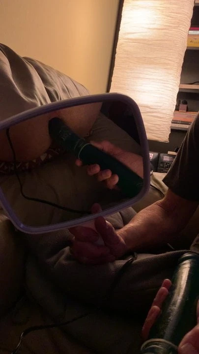 Götümde dev dildo