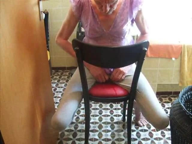 Hosenpisser in Dessous