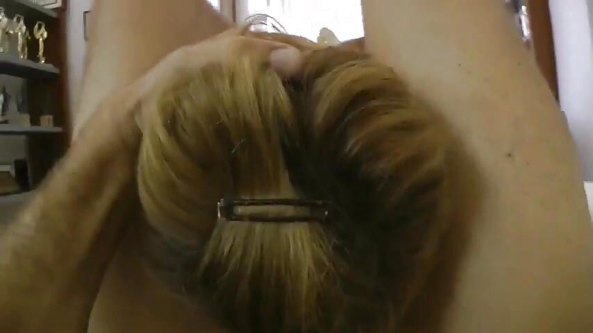 Unbelievable milf girl sucking on a big cock