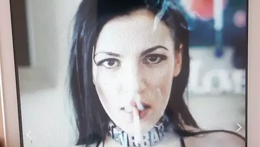 Sigara içen sürtük