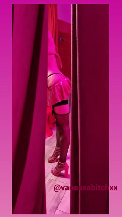 BarBie Doll👚Gets Ready. VaneSsaBiTCHx PariSChienneTrvprod⁷⁵⁰¹⁷ AmphibiSauna