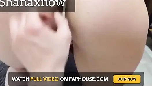 Gadis cosplay brunette hot nyepong kontol ganas sampai dicrot di muka. Premium Shanaxnow