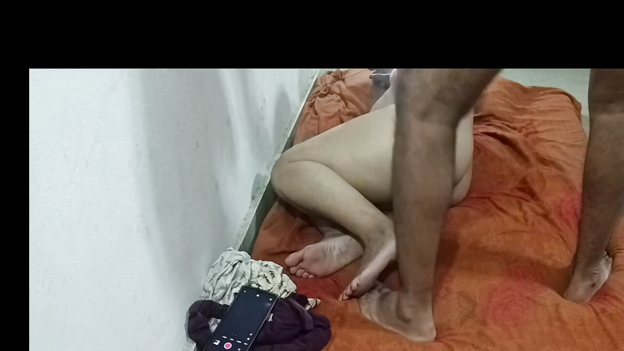 Pendżabski Bhabhi oglądanie telewizji nie został zerżnięty