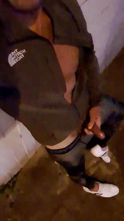 Slutboyben Cam4 Pornoqueen Benjamin Xposeing at Night Public