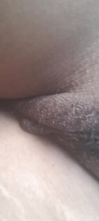 Desi assam bhabi show hairy pussy boobs and fingering