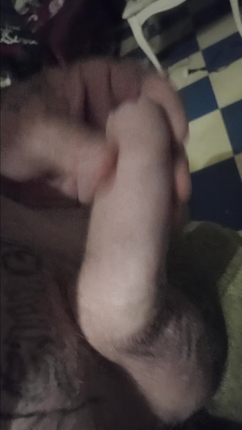 Masterbating jerking solo