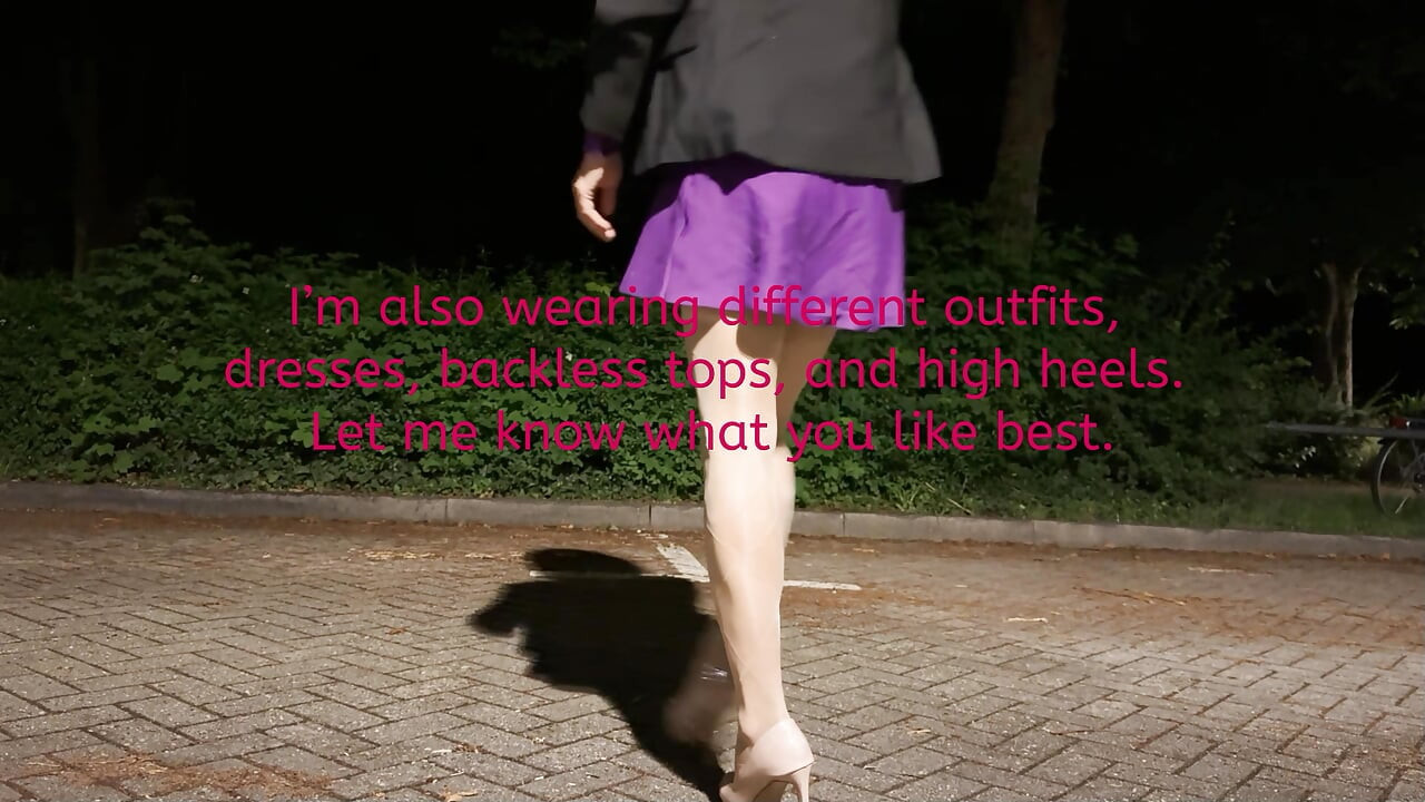 I test 2 different tights with penis sleeve pissing