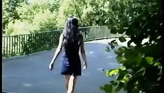 Memek menganga cewek imut brunette di casting