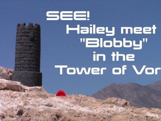 Hailey se encuentra con blobby en la torre de vore