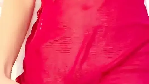 Ngentot gadis vietnam dengan baju merah
