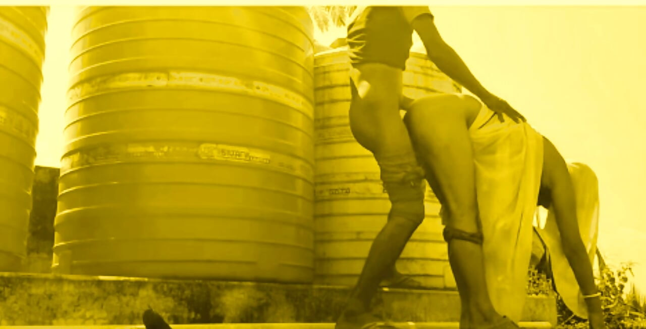 I CATCH MY SHY BHABI IN MY Building on the roof and give her the fuck of pussy on the roof.