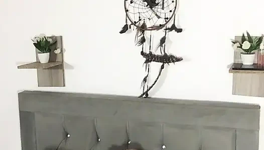 I get on top of my boyfriend and make him come inside me