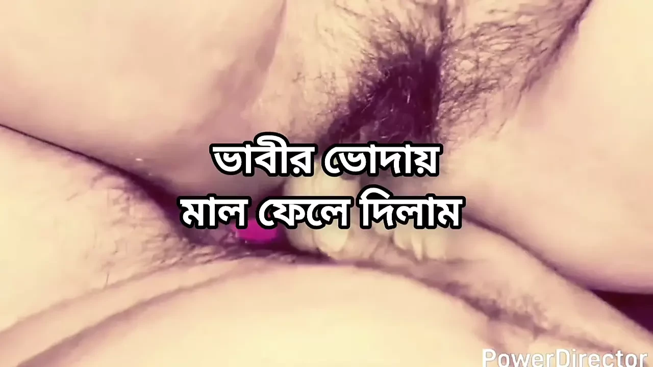 Bangladéšská velký zadek krásná zralá žhavá sexy tetička Shila podvádí, máband a tvrdě šuká se svou kamarádkou v hotelu, celé video
