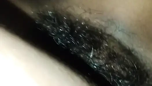 Desi bhabhi ko land munh mein dekhkar chut faadi