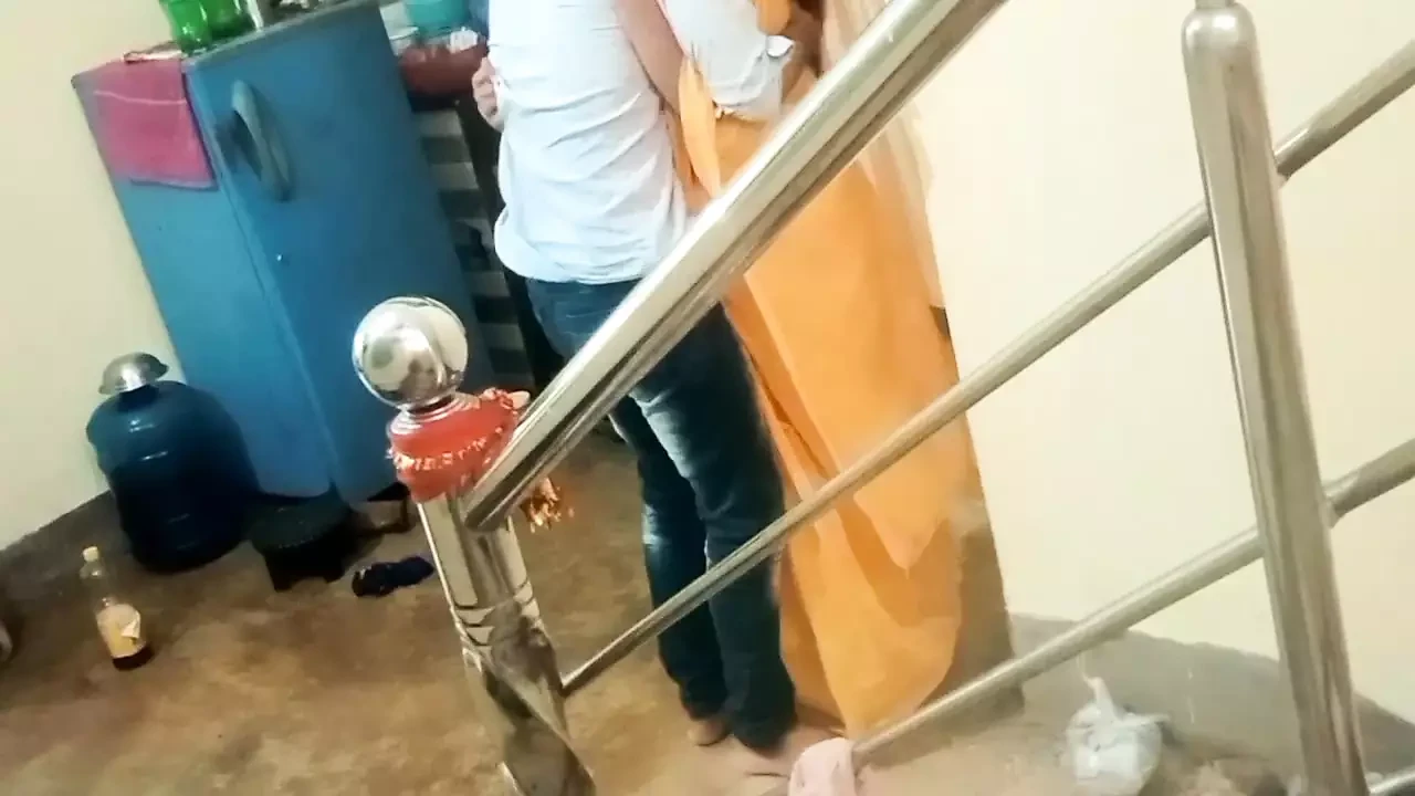 Delivery boy and bhabi ki pryar se chudai