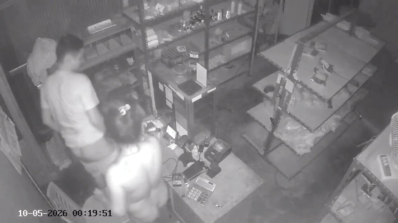 Cheating in a dark place with an ex-girlfriend, it turns out that there is a hidden camera.