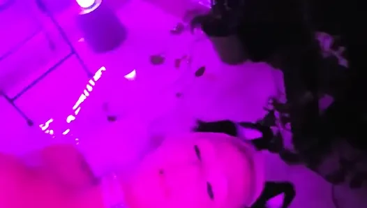 Pretty Party Smokey Kitty