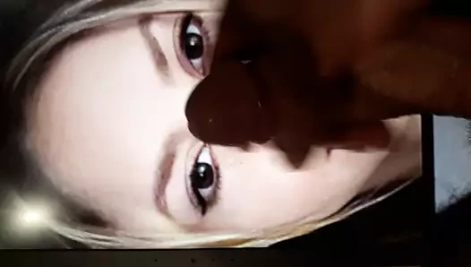 Shakira boşalmak haraç üzerinde ona güzel gülümseme