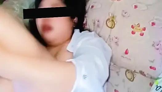 Bibiku meneleponku ke rumahnya setelah bekerja sebagai sekretaris, dia bilang dia ingin aku berhubungan seks dengannya sebelum suaminya kembali. BAGIAN 2