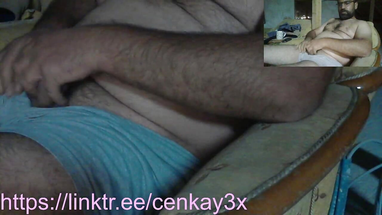 Masculine Bear Stepdaddy Was Amazing on Live Broadcast