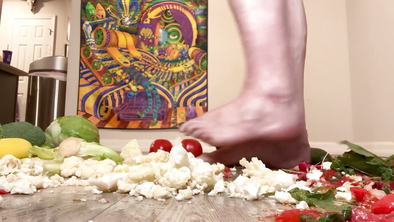 Taille 16, béguin pour les pieds avec des légumes