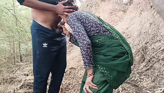 jangal mai gayi bhabhi ki chudai ki
